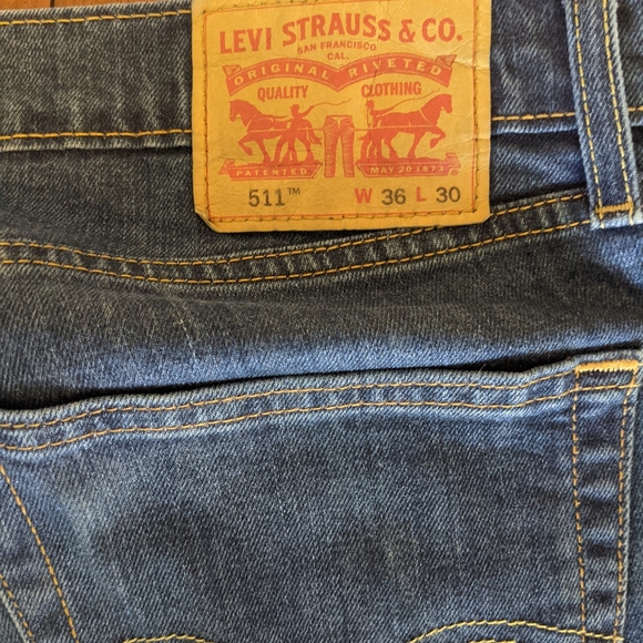 Levi Strauss Jeans - Picture 2 of 3